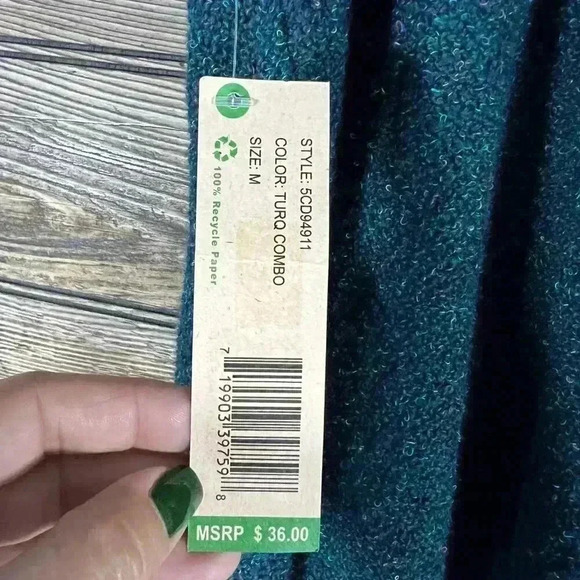 Reference Point Green 2 Button Snap Sleeveless Sweater Vest Top Size Medium NWT - Picture 3 of 4